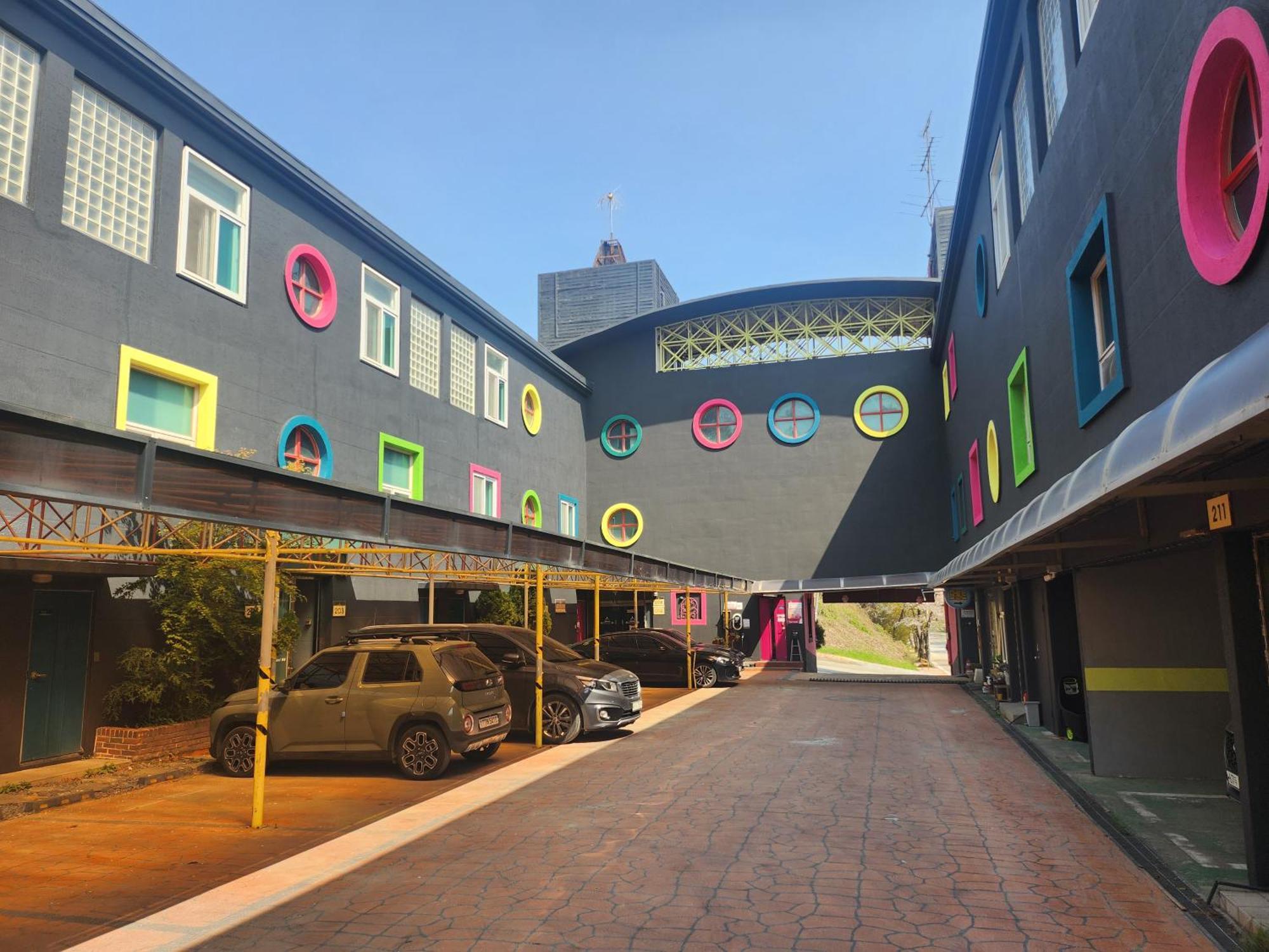 Firenze Motel Asan Exteriör bild