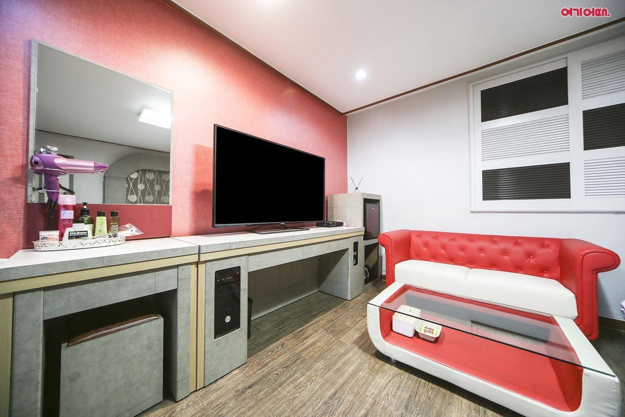 Firenze Motel Asan Exteriör bild
