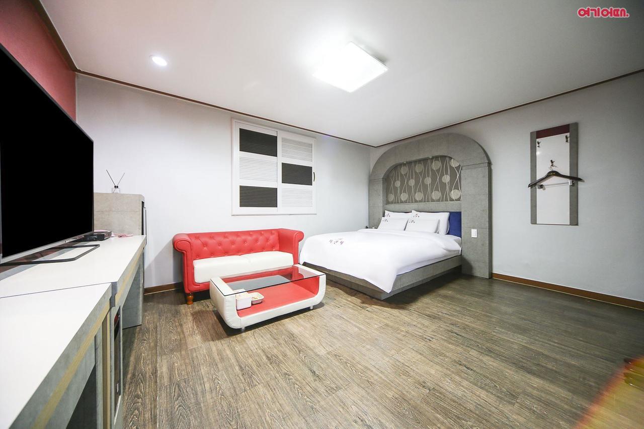 Firenze Motel Asan Exteriör bild